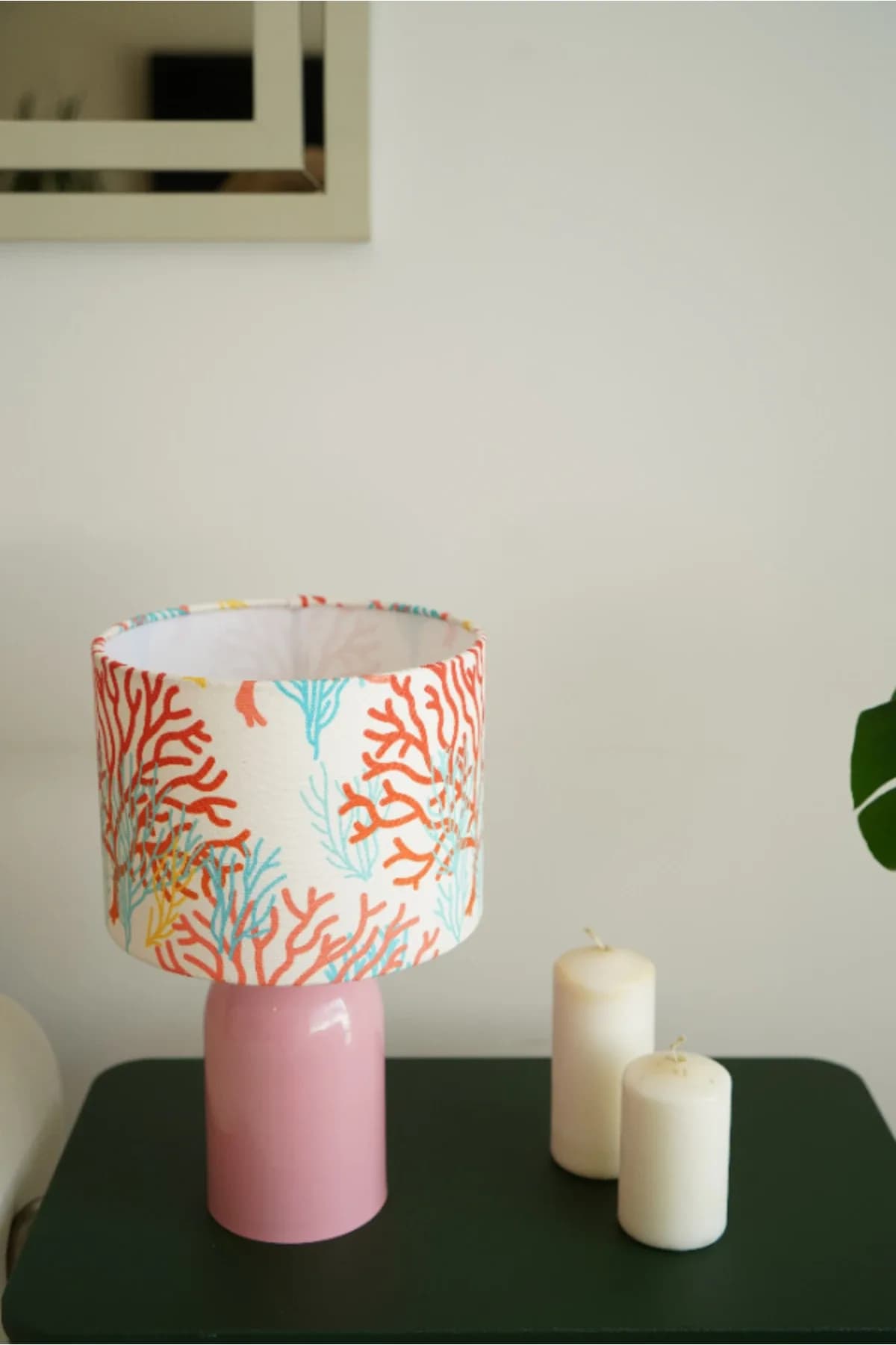 Pembe Ayaklı Deniz Börülcesi Baskı Kumaş Şapkalı Şık Yatak Odası Salon Abajur Özel Modern
