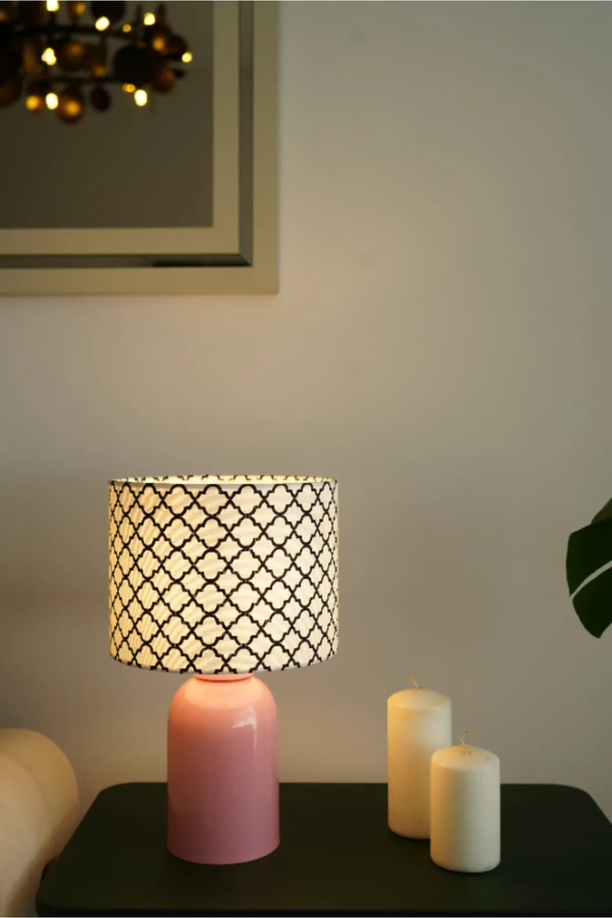 Pembe Ayaklı Deniz Börülcesi Baskı Kumaş Şapkalı Şık Yatak Odası Salon Abajur Özel Modern