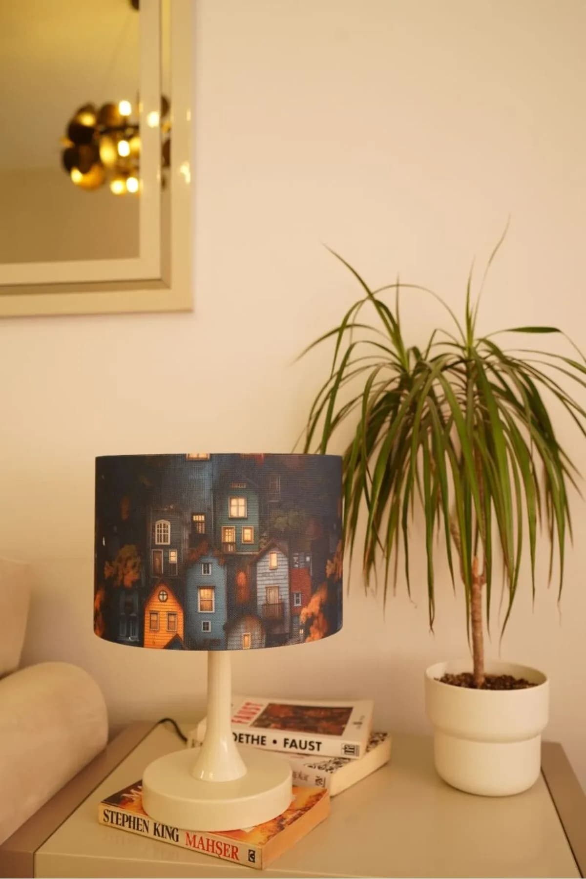 Krem Ayaklı Beyaz Kumaş Masa Lambası Dekoratif Abajur Salon Yatak Odası