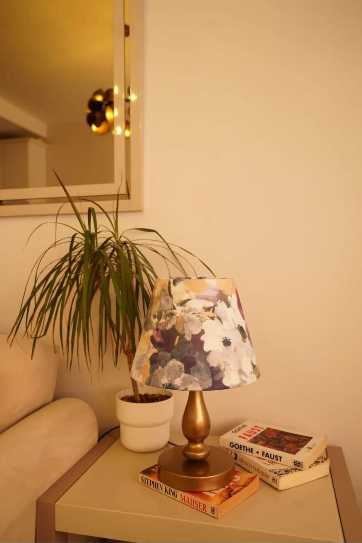 Eskitme Ayaklı Home Detaylı Masa Lambası Dekoratif Abajur Salon Yatak Odası