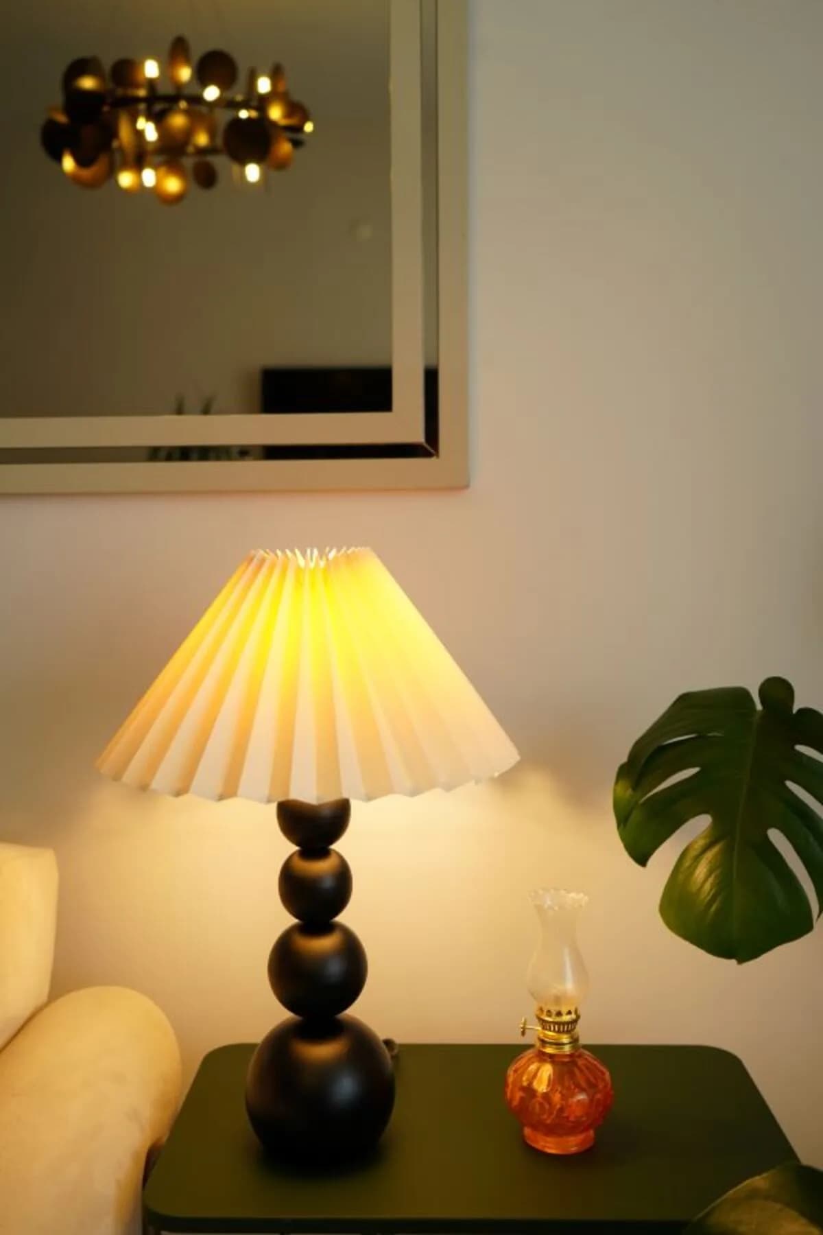 Dört Top Siyah Ayaklı Umbrella Model Kumaş Şapkalı Dekoratif Yatak Odası Salon Abajur