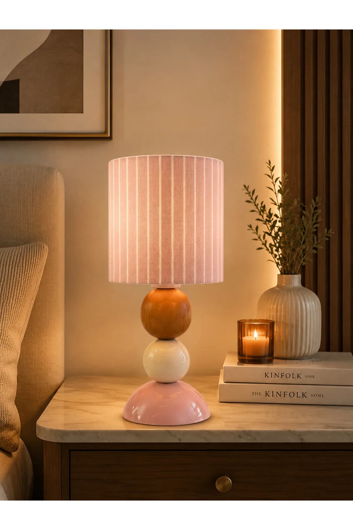 Pembe Abajur Şapkalı Ahşap Pembe Ayaklı Masa Lambası Salon Yatak Odası